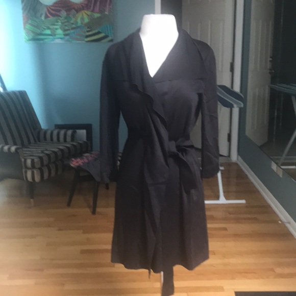 EUC but wrinkles ELI TAHARI BLACK RUFFLE WRAPDRESS - Picture 2 of 8